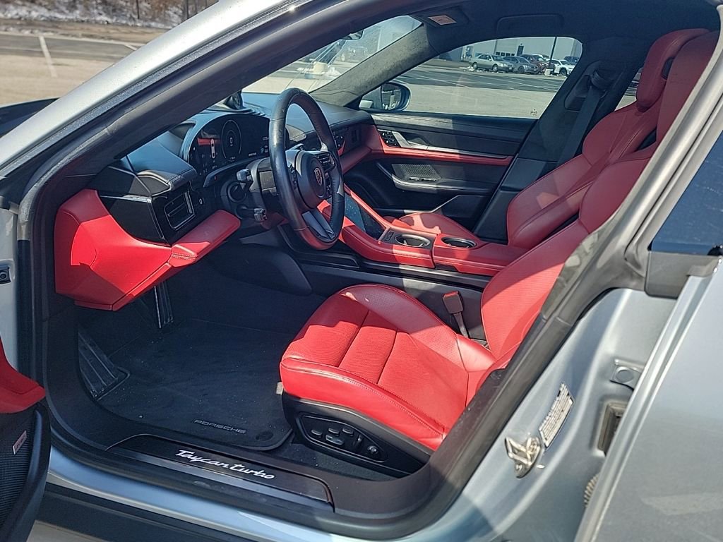 Used 2020 Porsche Taycan Turbo image 9