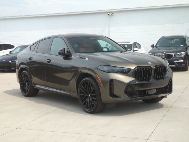 Used 2024 BMW X6 xDrive40i w/ Executive Package AWD/4WD image 3