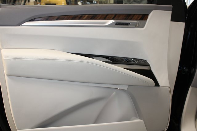 New 2026 Cadillac Escalade Platinum Luxury image 12