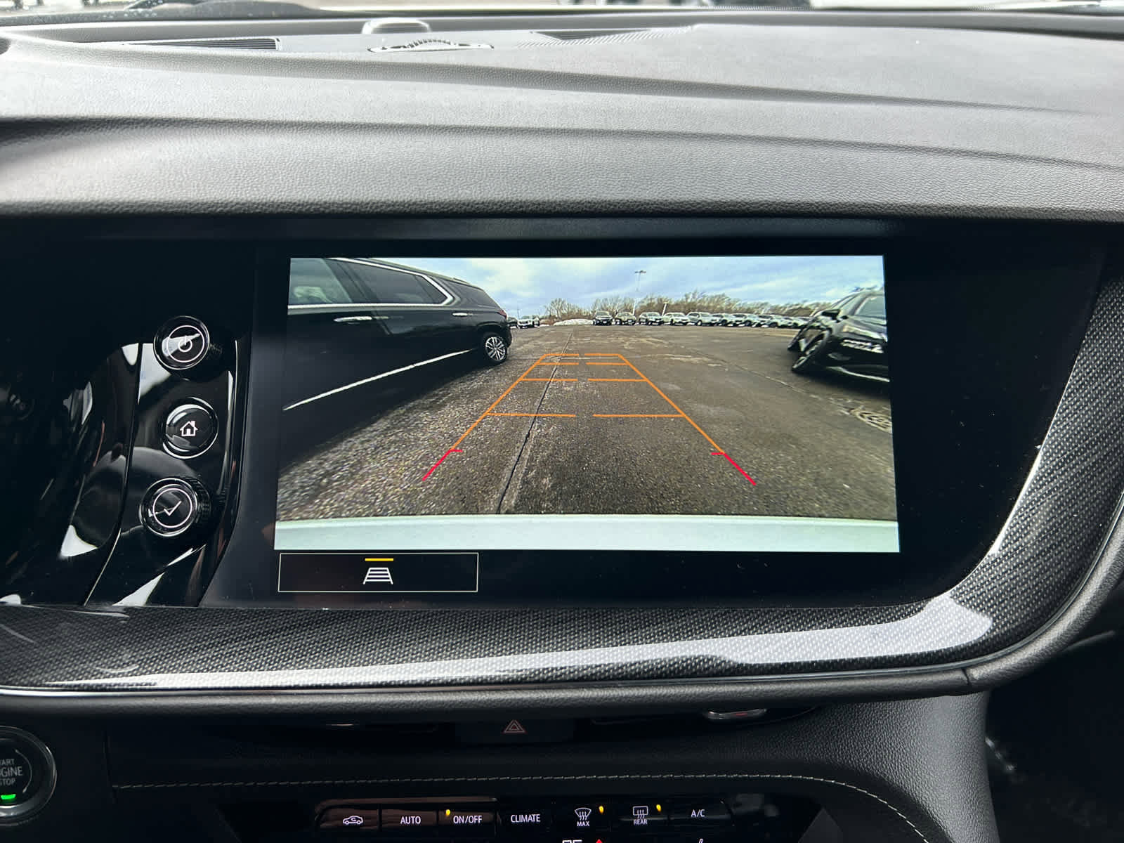 Used 2023 Buick Envision Essence w/ Sport Touring Package image 18