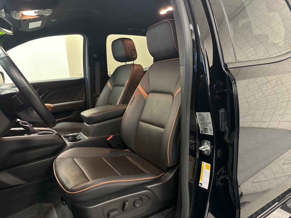 Used 2023 GMC Canyon AT4 w/ AT4 Premium Package image 8