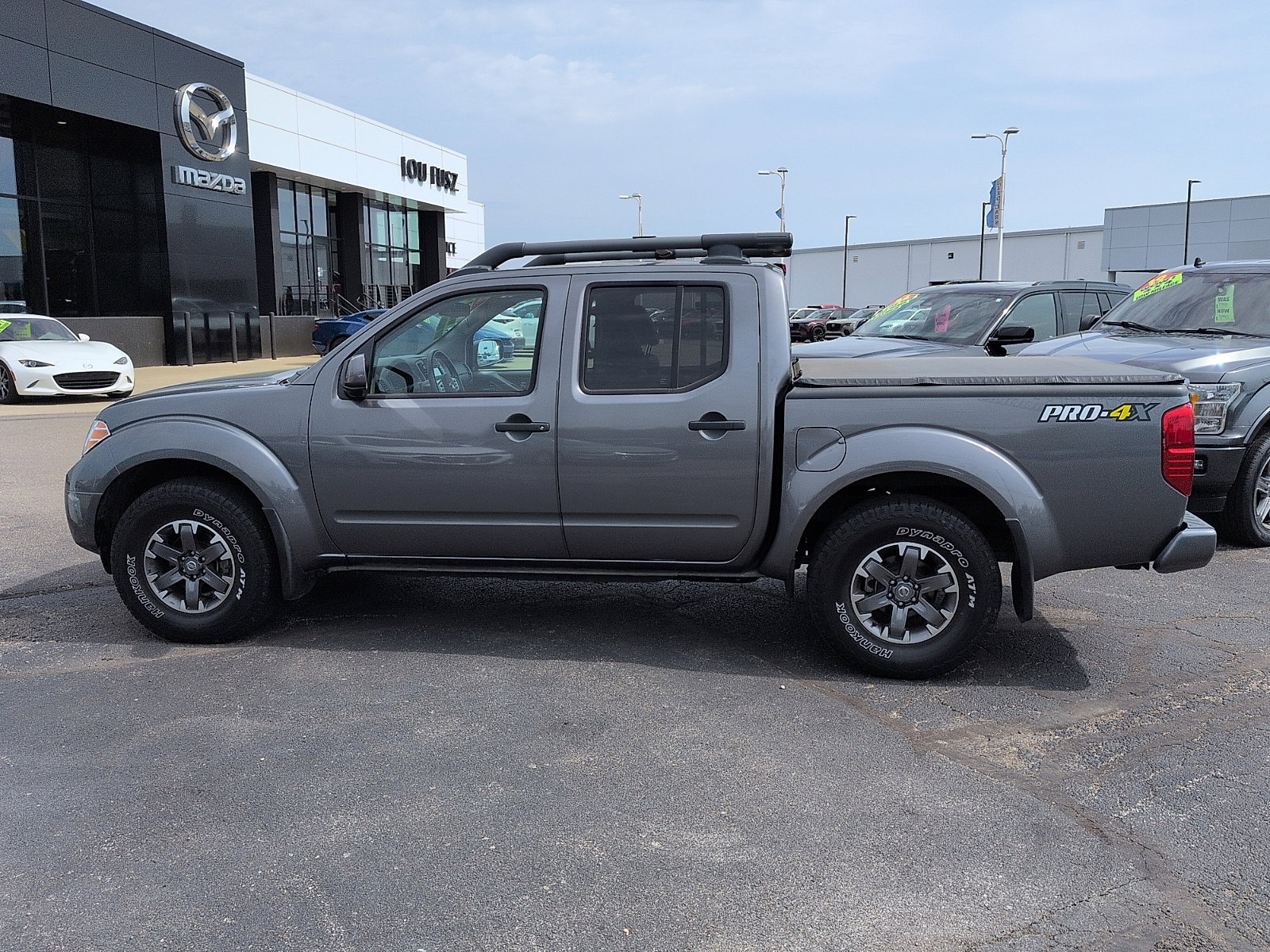 Used 2021 Nissan Frontier PRO-4X w/ Pro-4x Utility Package AWD/4WD image 4