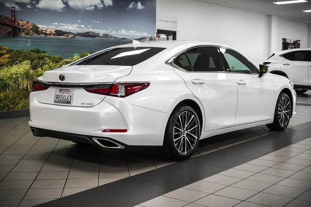 Certified 2025 Lexus ES 350 w/ Premium Package image 6