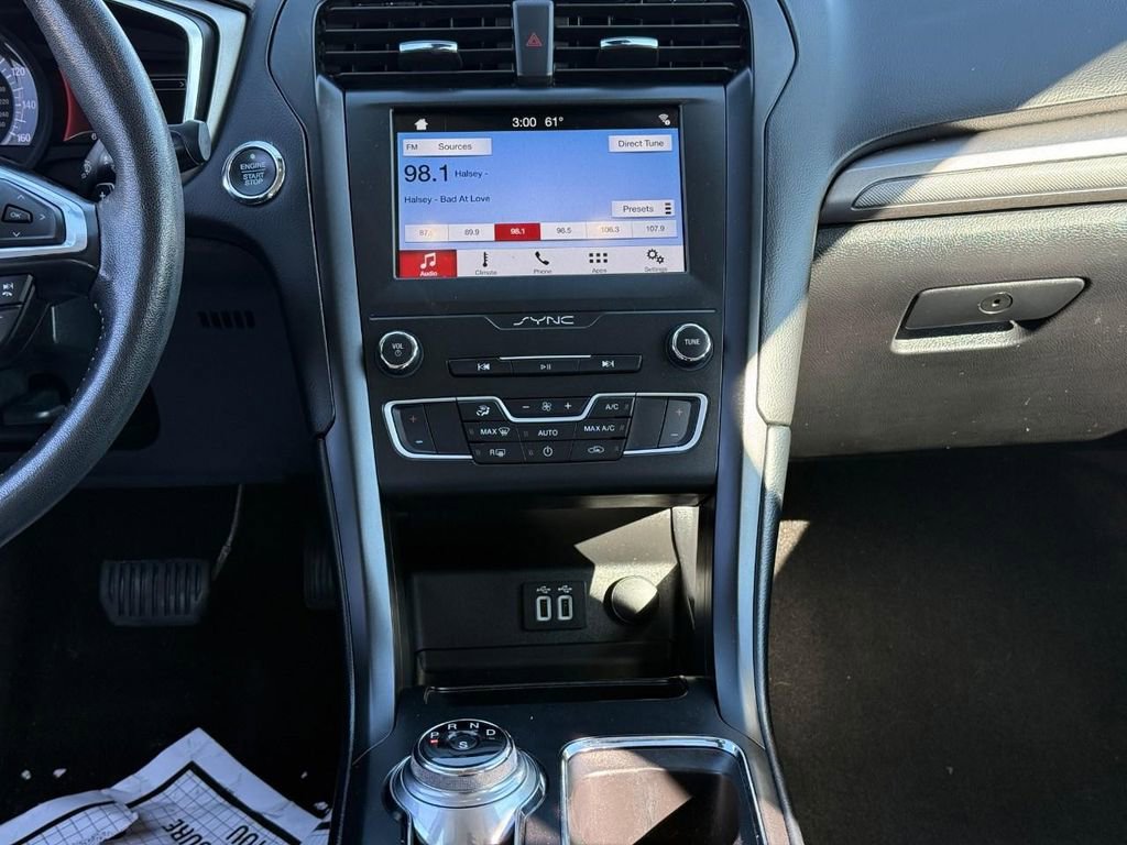 Used 2019 Ford Fusion SE w/ Equipment Group 151A image 14