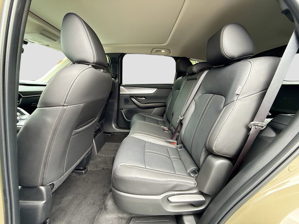 Certified 2025 MAZDA CX-70 Plug-In Hybrid w/ Premium Pkg image 29