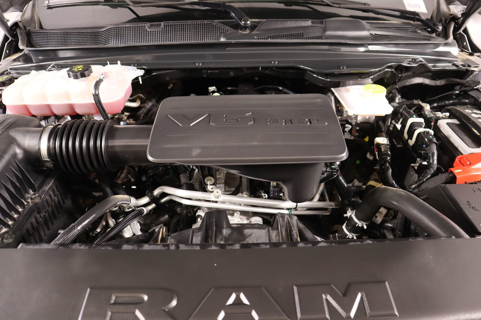 Used 2025 RAM 1500 Tradesman w/ Night Edition image 17