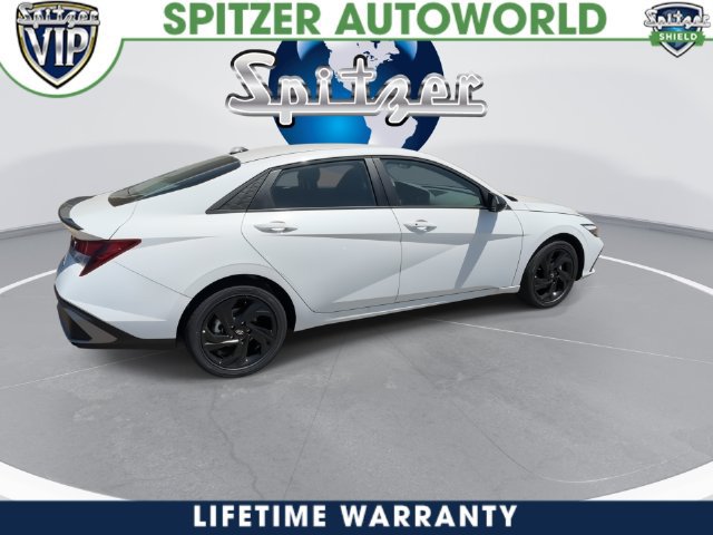 New 2026 Hyundai Elantra Sport FWD image 16