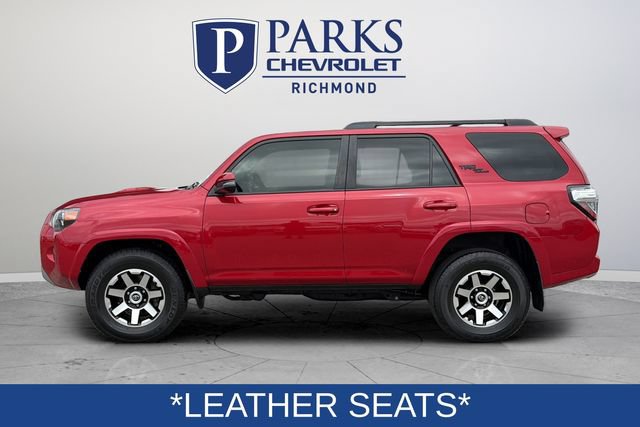 Used 2021 Toyota 4Runner TRD Off-Road Premium w/ Moonroof Package AWD/4WD image 4