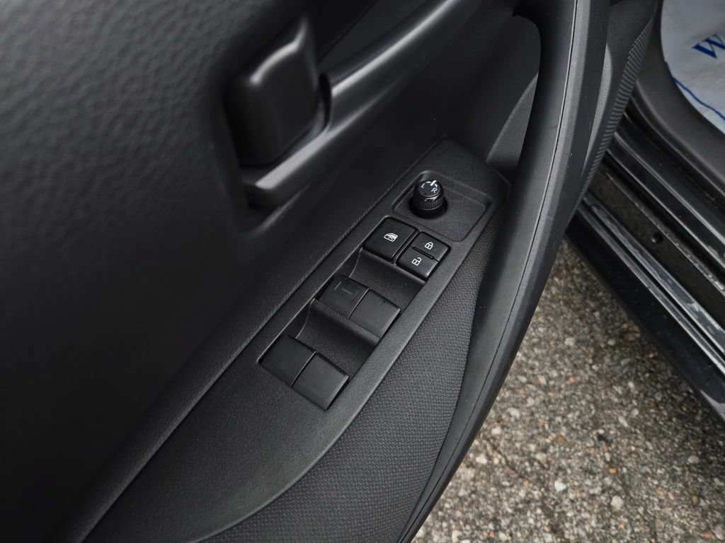 Used 2022 Toyota Corolla LE FWD image 13