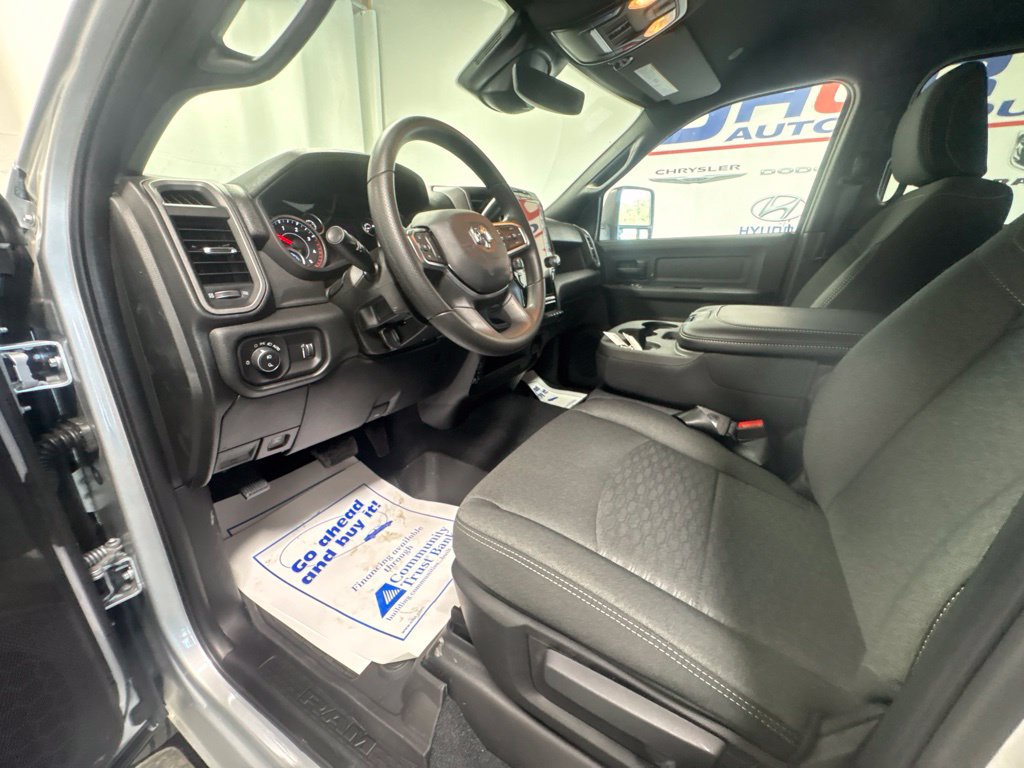 New 2027 RAM 3500 Tradesman AWD/4WD image 19