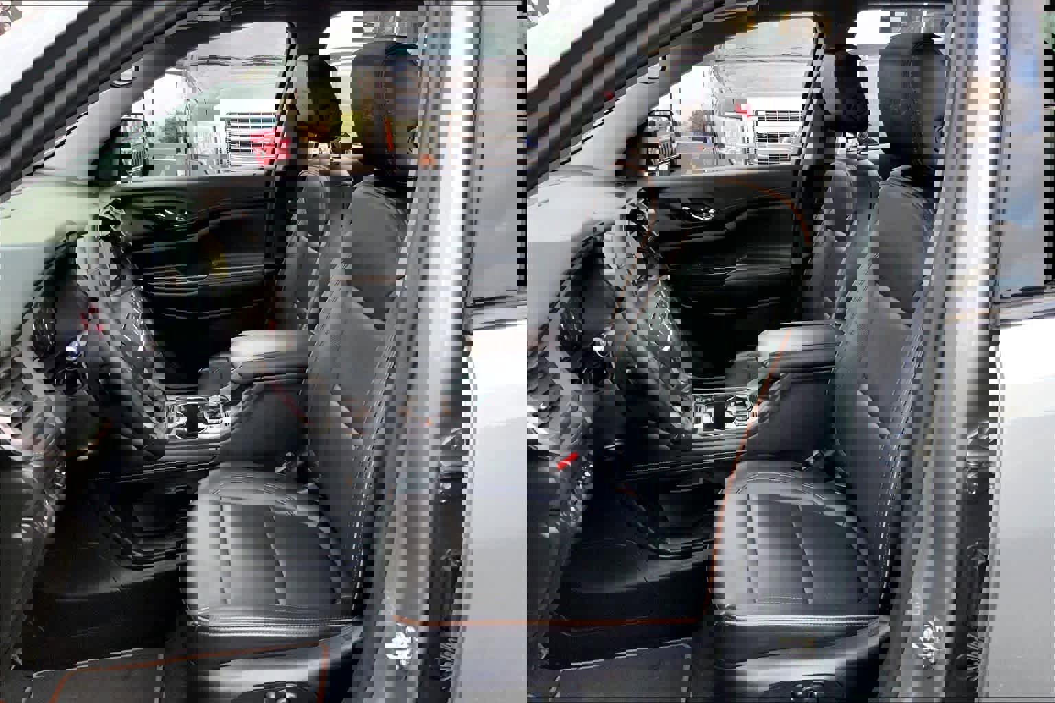 Used 2023 GMC Acadia AT4 w/ Technology Package image 7