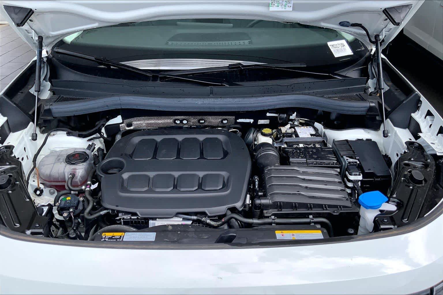 Certified 2026 Volkswagen Tiguan SE FWD image 9