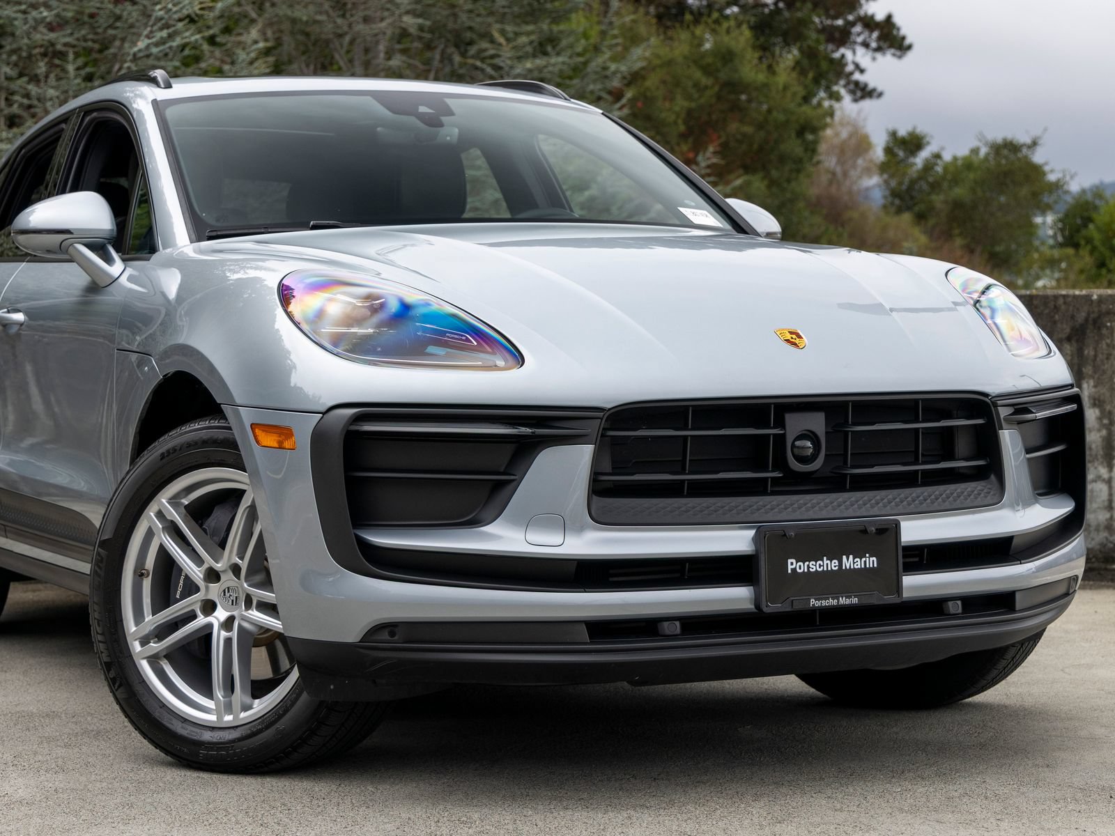 Certified 2026 Porsche Macan AWD/4WD image 9