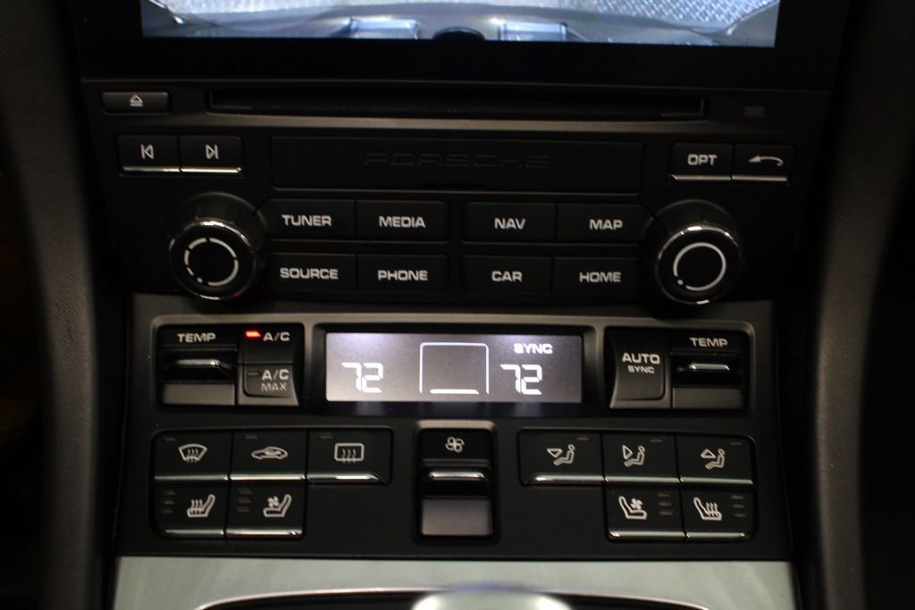 Certified 2018 Porsche 911 Turbo image 30