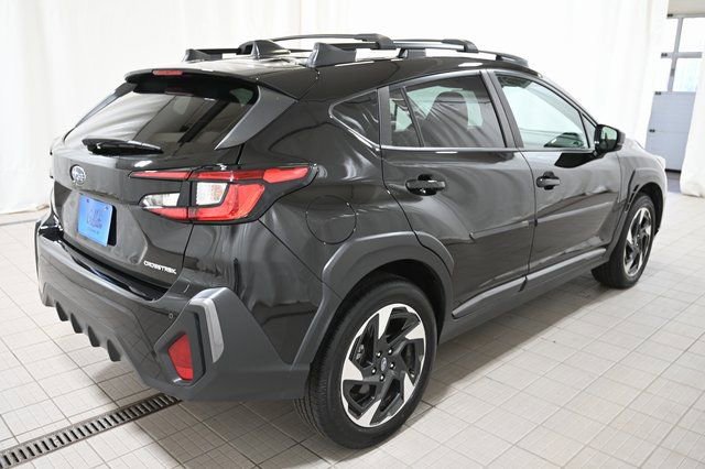 Used 2024 Subaru Crosstrek 2.5i Limited w/ Crosstrek Mirror Package image 12