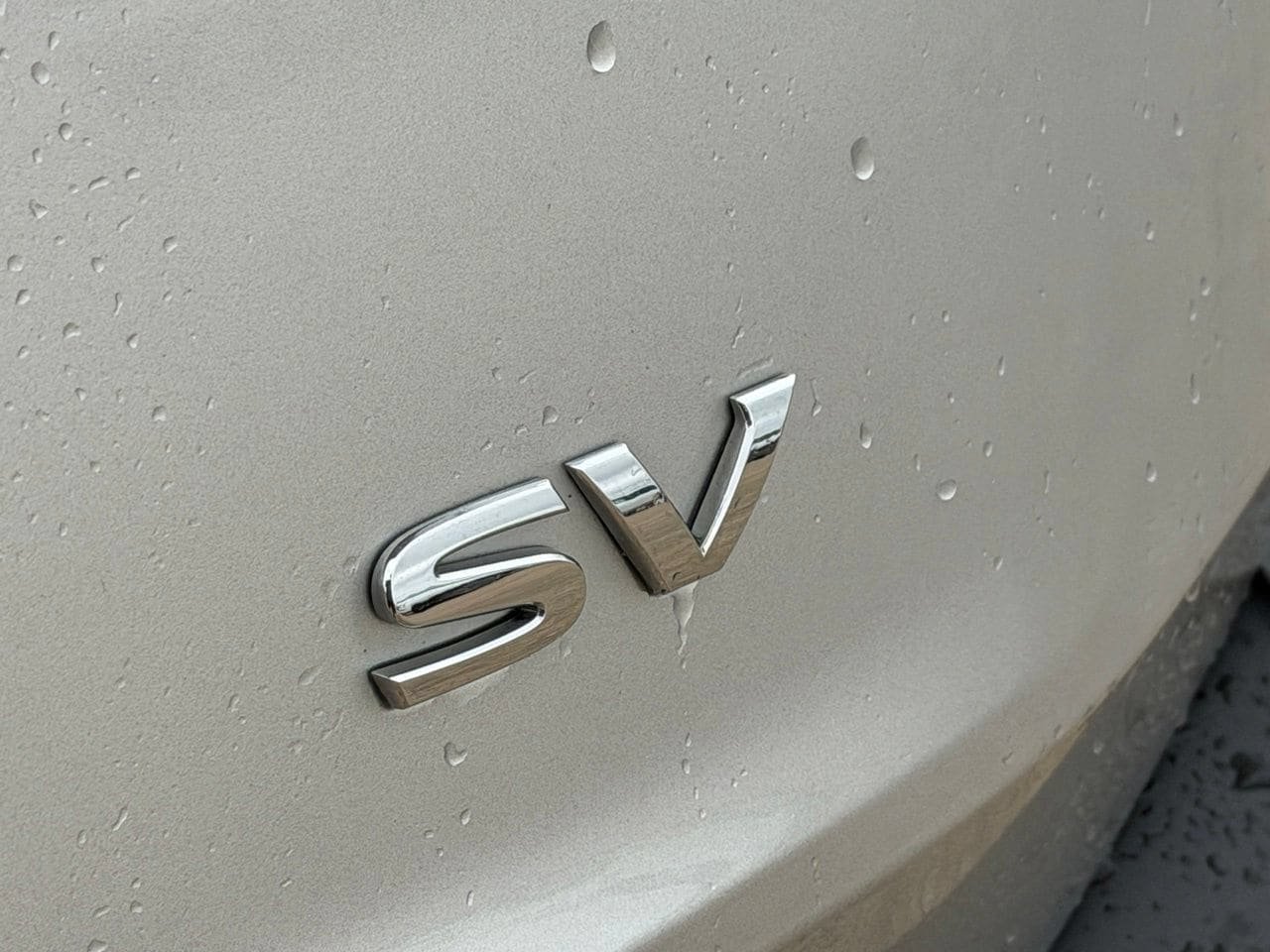 Used 2023 Nissan Rogue SV FWD image 10