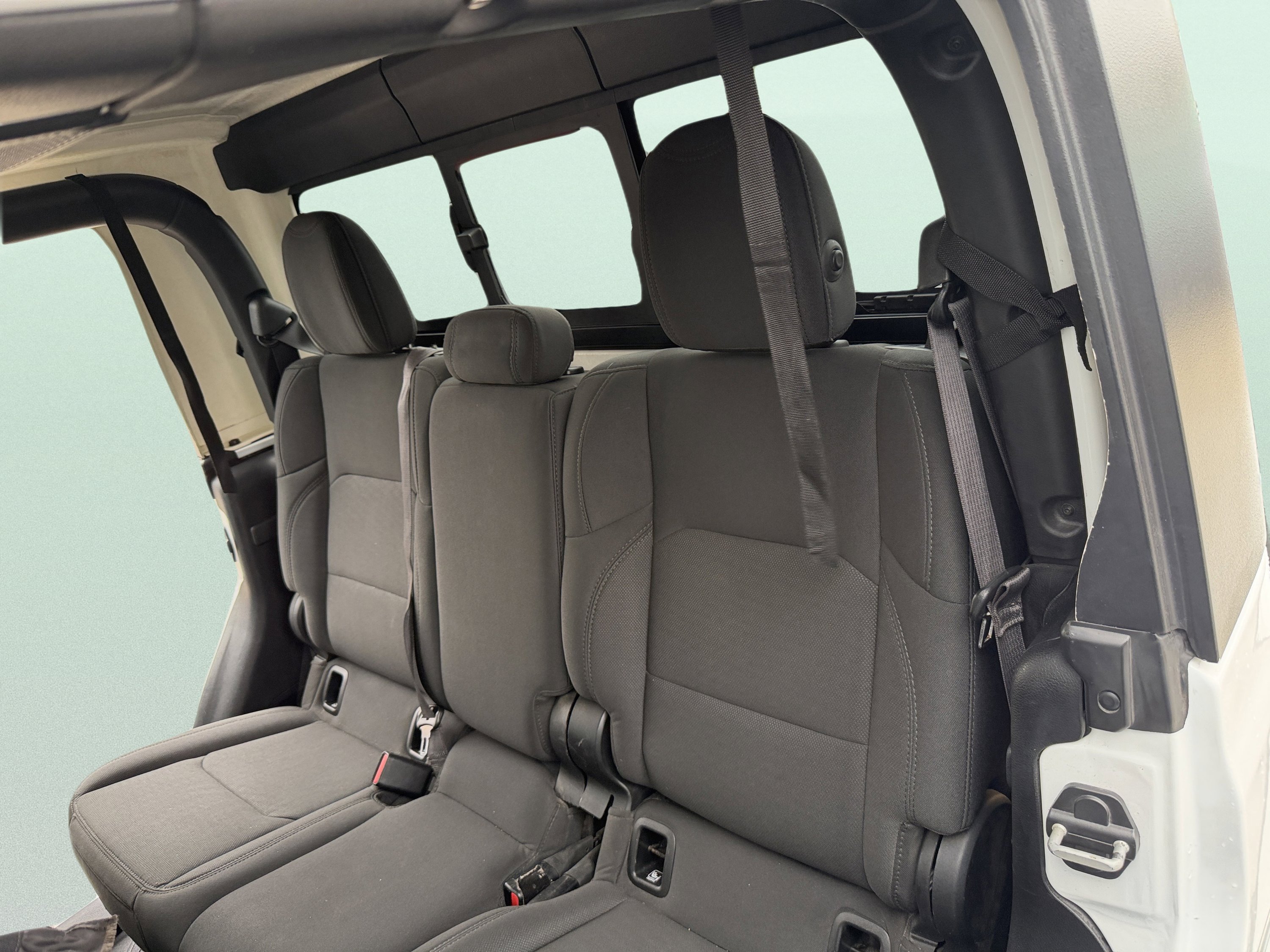 Used 2020 Jeep Gladiator Overland image 26