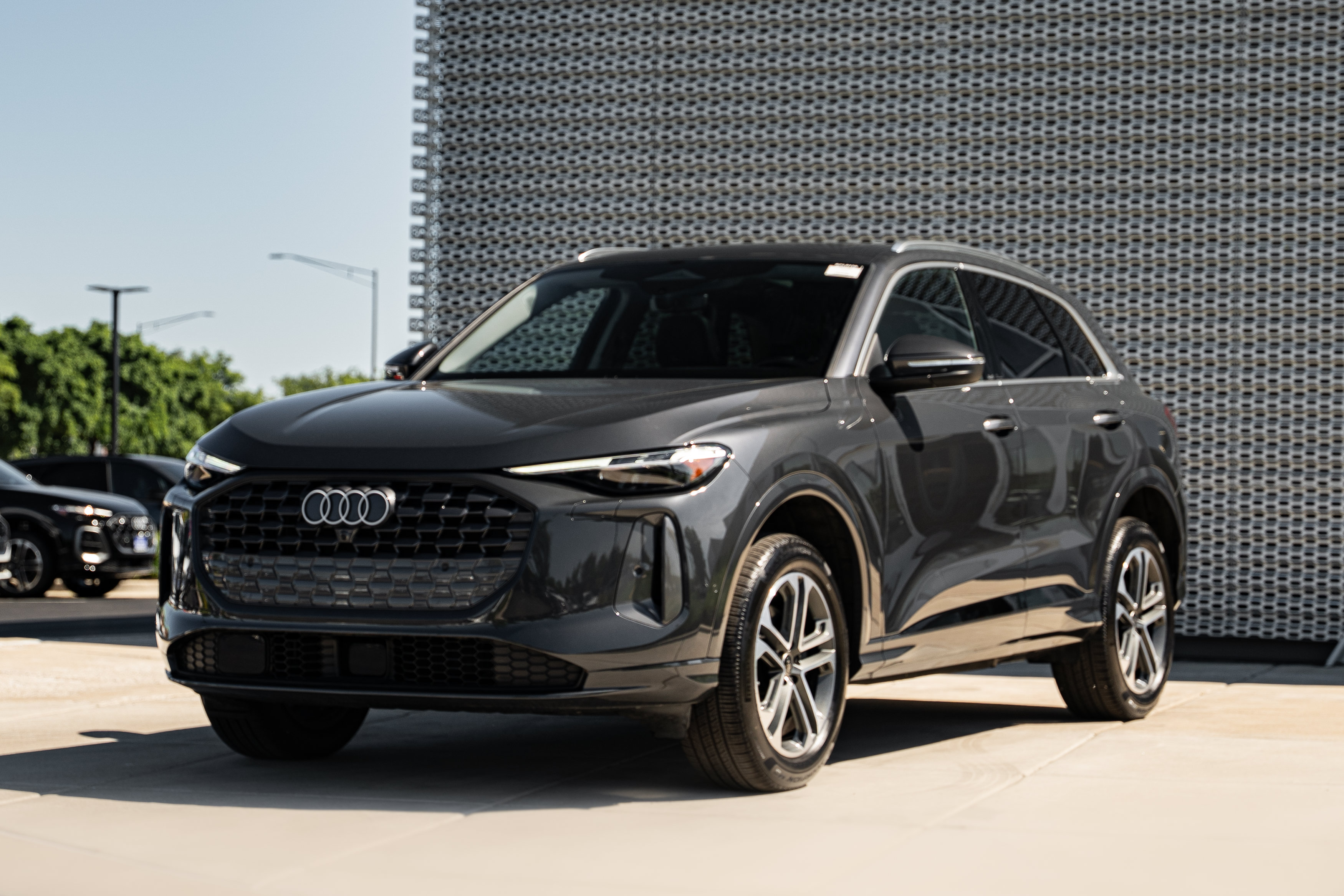 Certified 2025 Audi Q5 Premium w/ Premium Plus AWD/4WD image 7