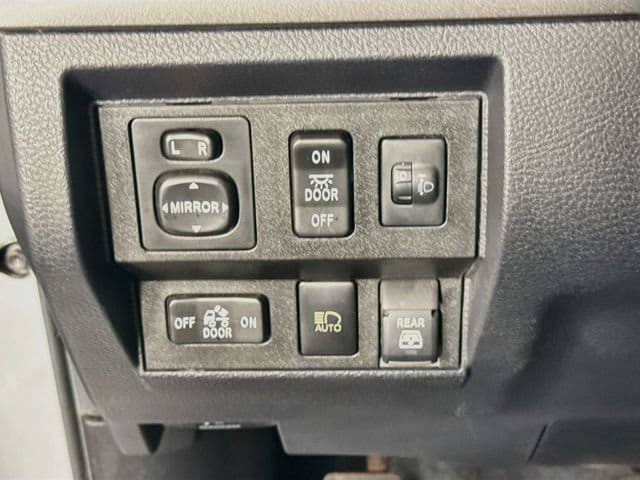 Certified 2019 Toyota Tundra SR5 w/ TRD Off Road Package AWD/4WD image 11