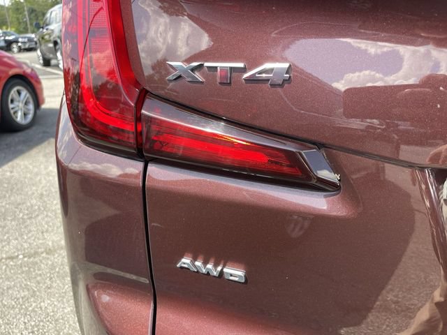 Used 2023 Cadillac XT4 Premium Luxury w/ Technology Package AWD/4WD image 6