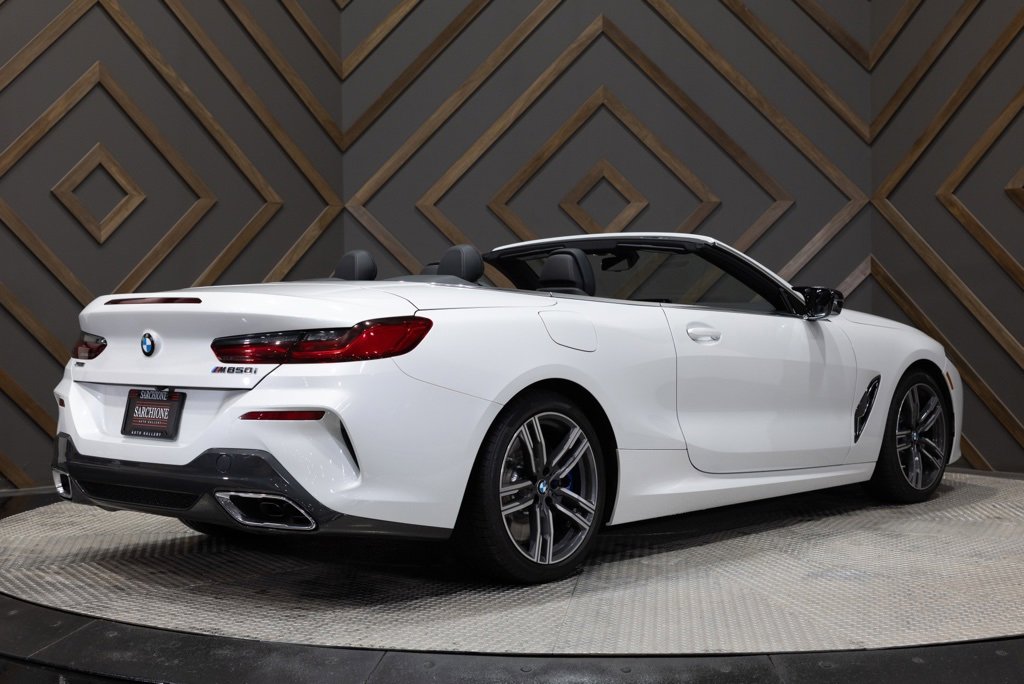 Used 2024 BMW M850i xDrive Convertible image 2