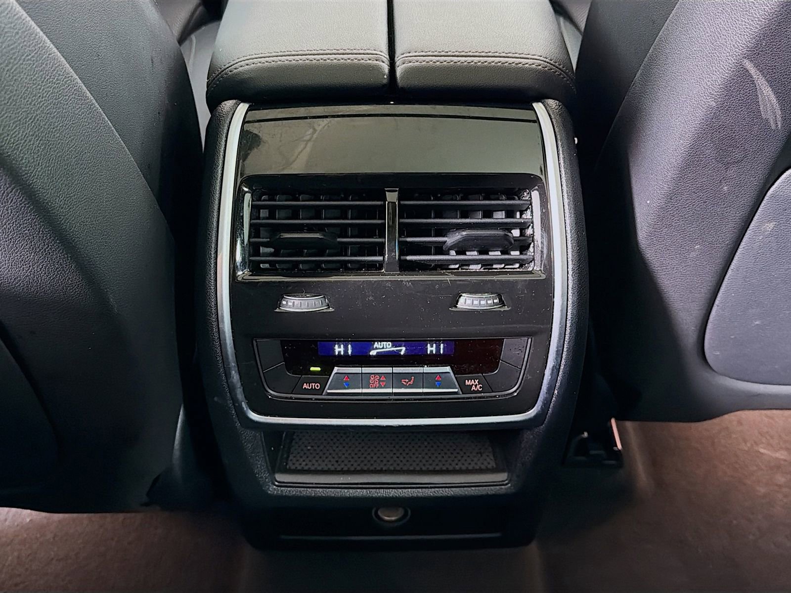 Used 2023 BMW X5 xDrive40i w/ Premium Package image 28