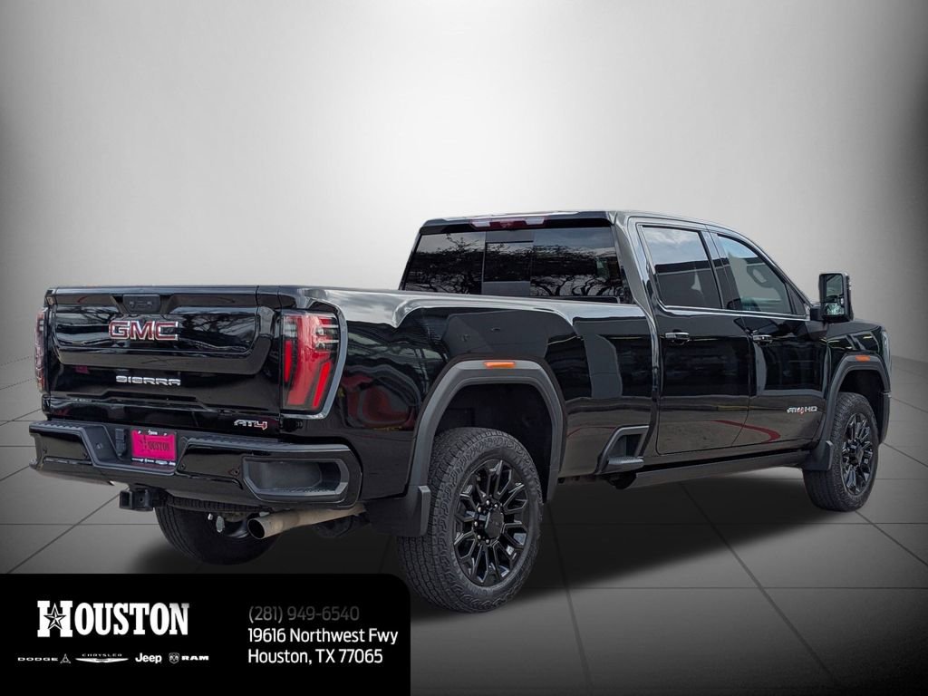 Used 2024 GMC Sierra 2500 AT4 w/ AT4 Premium Plus Package image 3