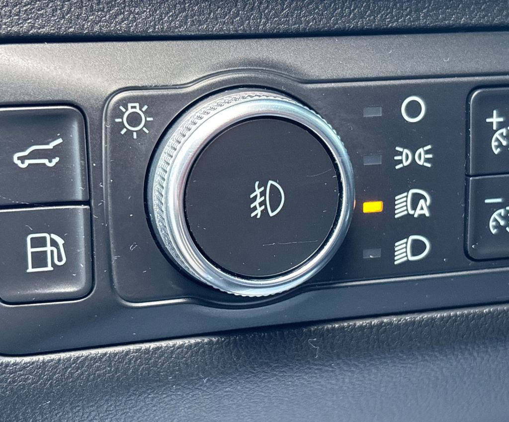 Used 2022 Ford Escape Titanium image 25