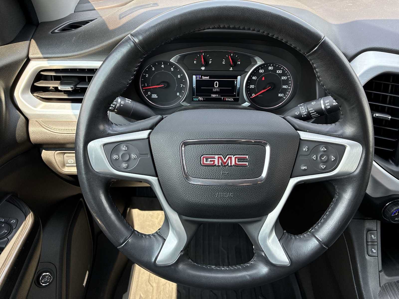 Used 2018 GMC Acadia SLT AWD/4WD image 11