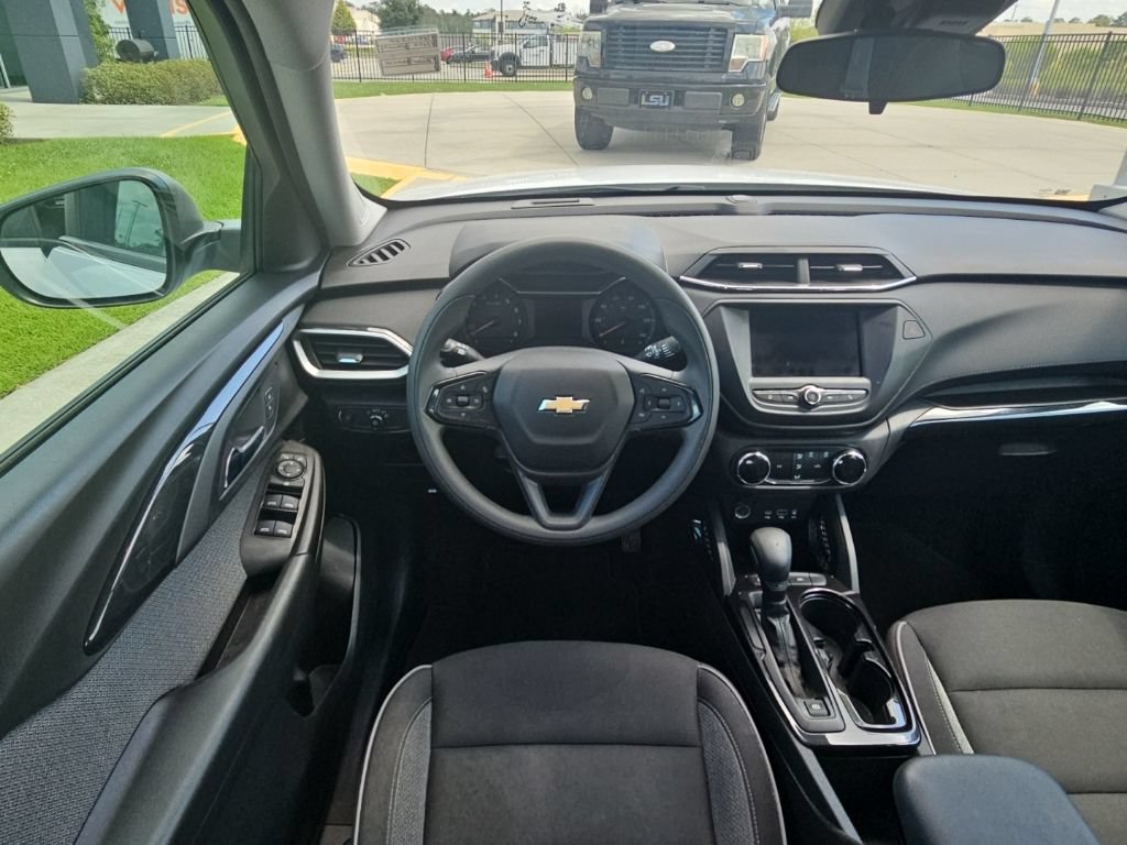 Used 2023 Chevrolet TrailBlazer LS FWD image 23