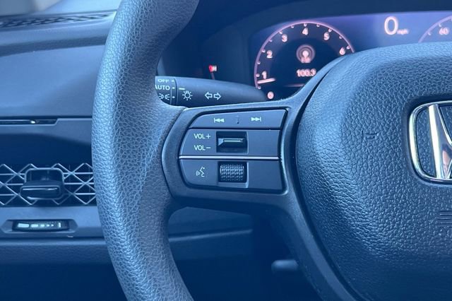 Used 2025 Honda Accord LX image 29