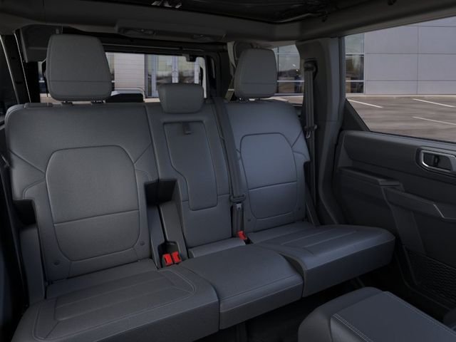 New 2026 Ford Bronco Outer Banks w/ Sasquatch Package AWD/4WD image 11