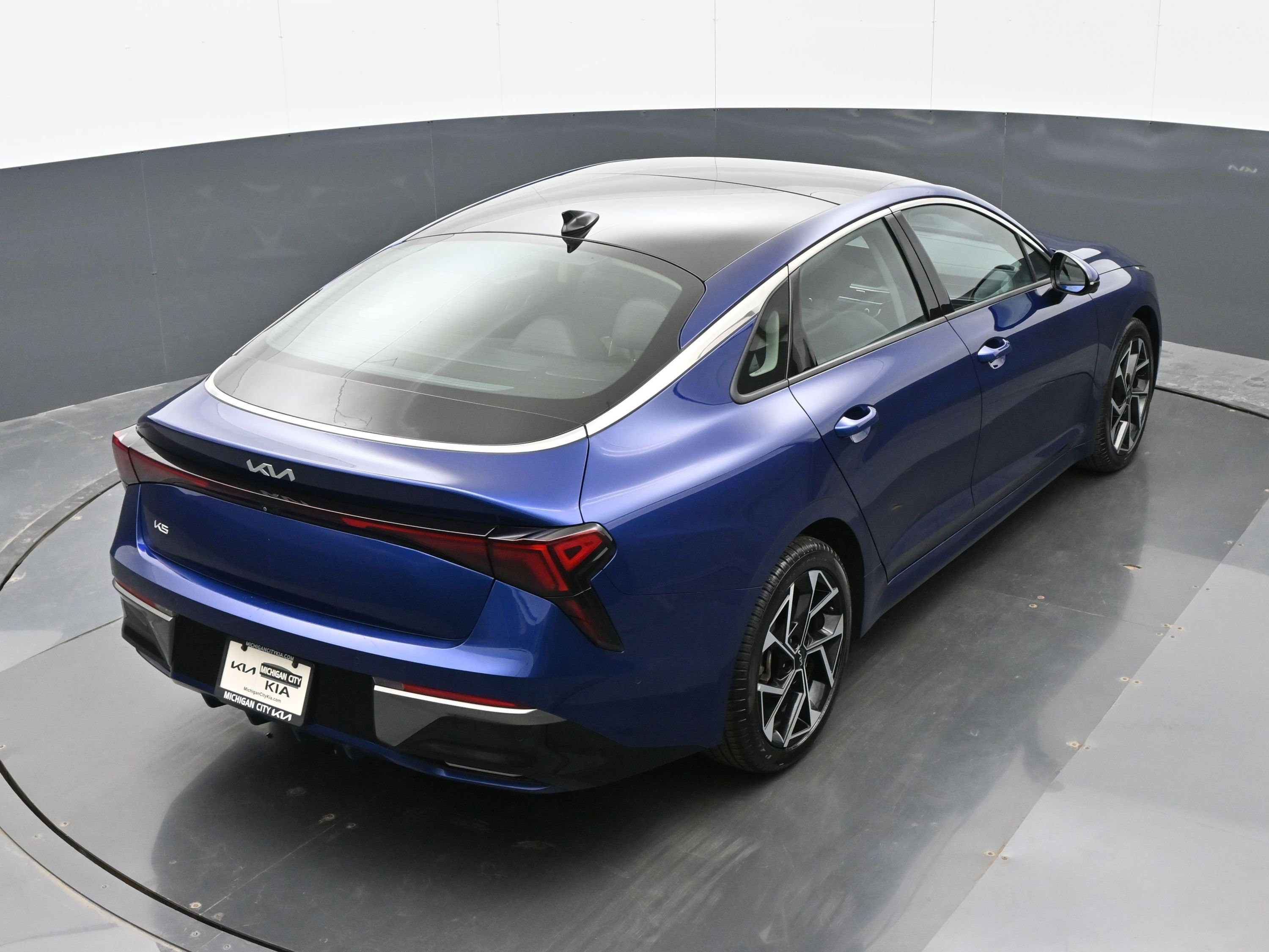 Used 2025 Kia K5 EX image 32