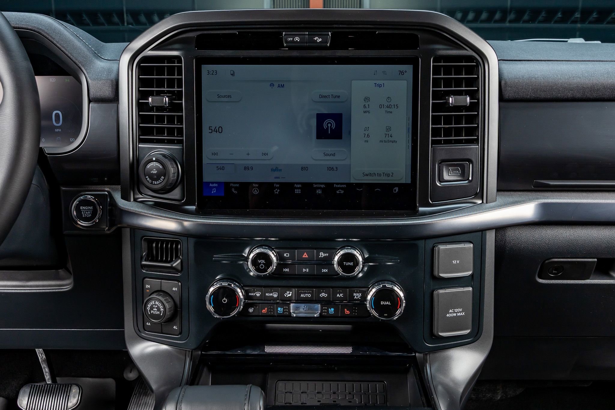 Used 2026 Ford F150 Lariat AWD/4WD image 24