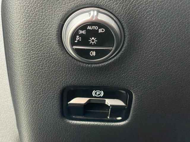 Certified 2024 Mercedes-Benz GLC 300 4MATIC image 37