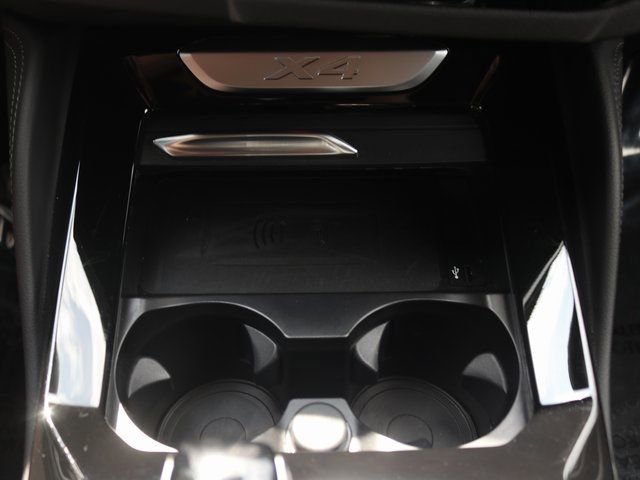Used 2025 BMW X4 xDrive30i image 21