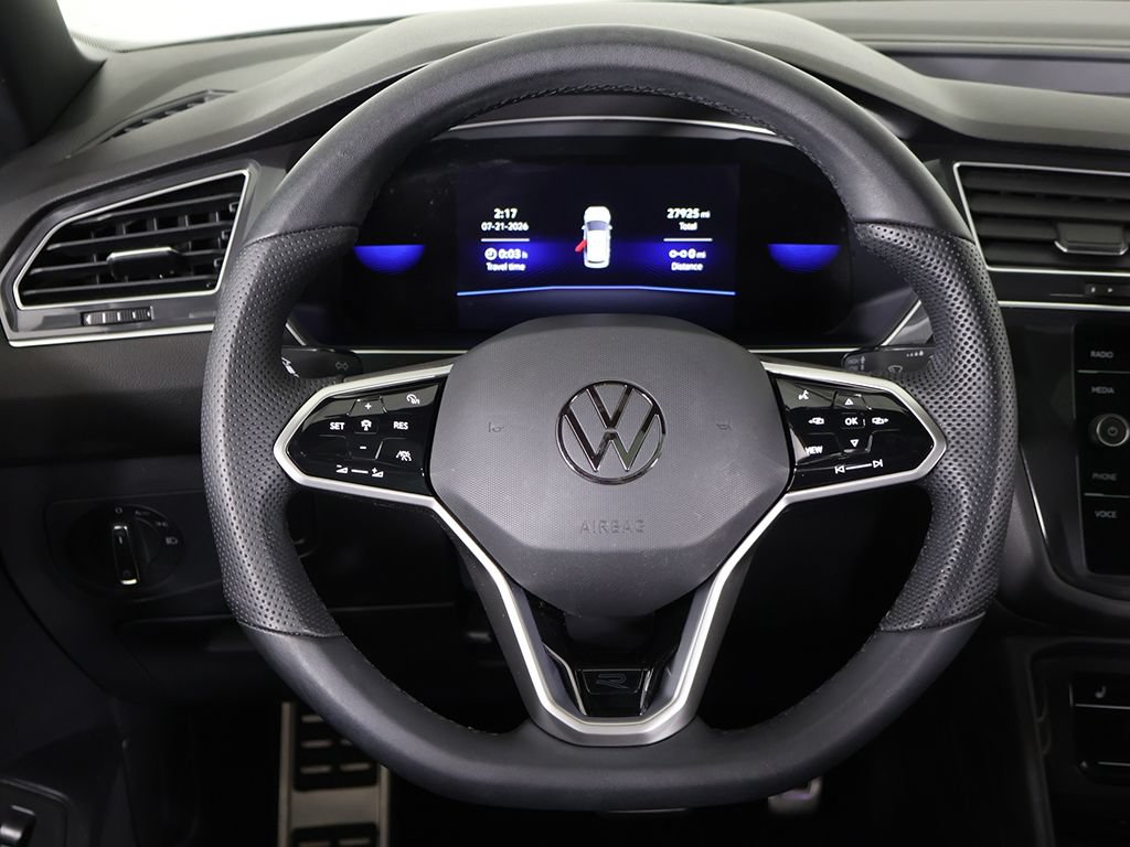 Used 2024 Volkswagen Tiguan SE R-Line AWD/4WD image 40