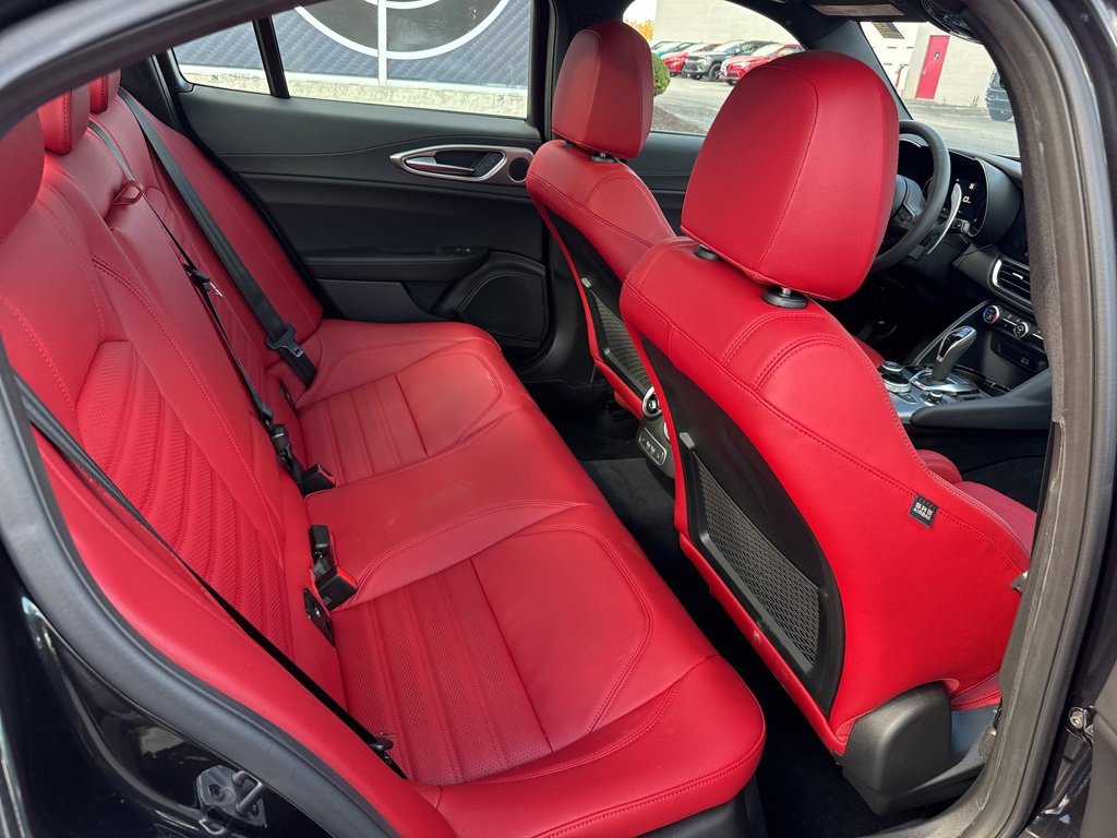 New 2025 Alfa Romeo Giulia AWD image 22