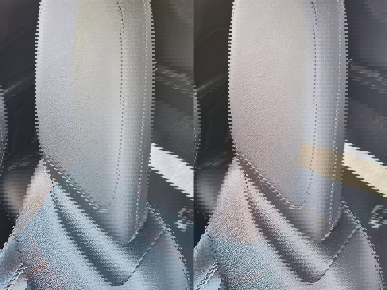 Used 2018 Jeep Compass Latitude w/ Cold Weather Group image 14