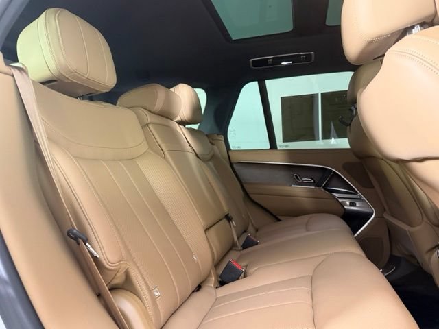 Used 2025 Land Rover Range Rover SE AWD/4WD image 28