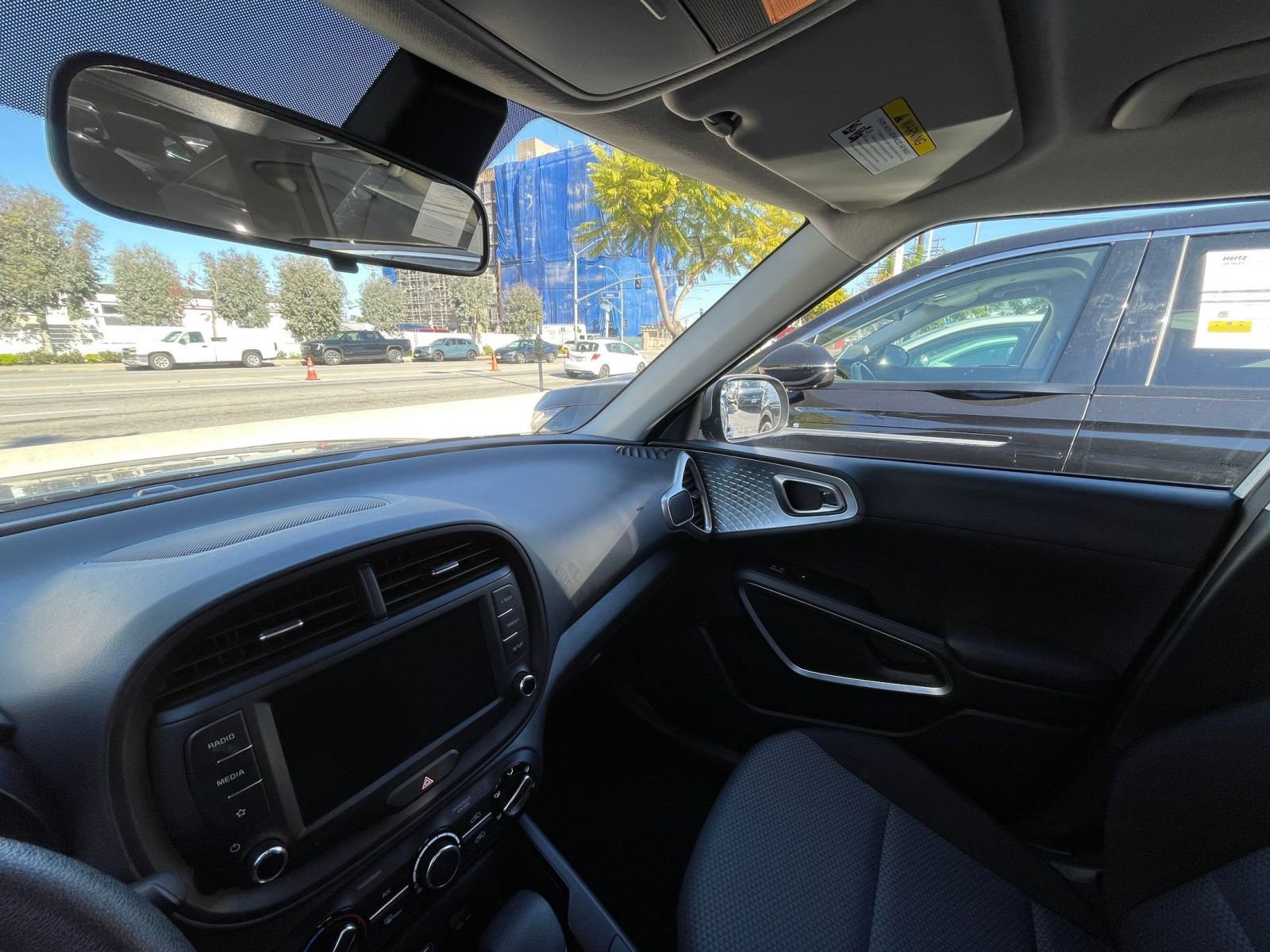 Used 2025 Kia Soul LX w/ LX Technology Package image 35