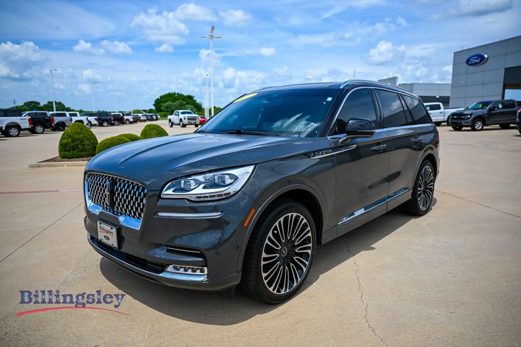 Used 2024 Lincoln Aviator Black Label w/ Class IV Trailer Tow Package AWD/4WD image 3