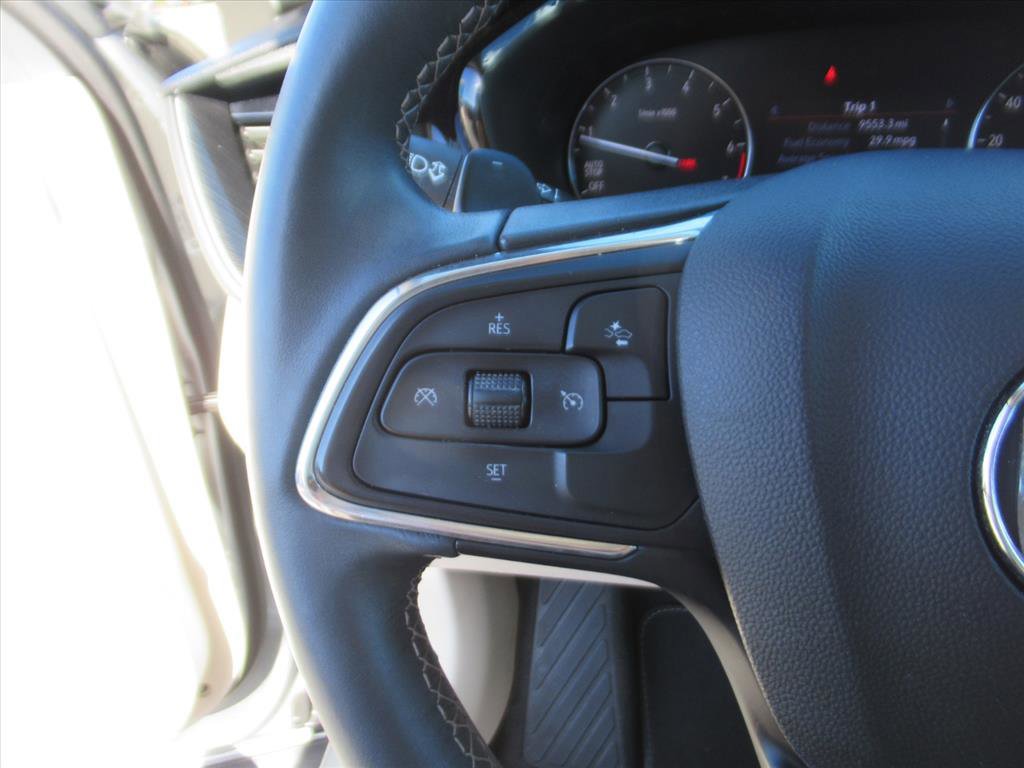 Used 2023 Buick Envision Preferred image 17