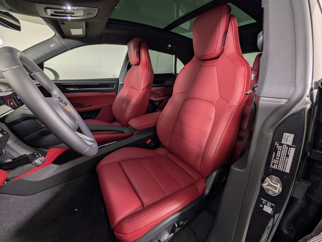 New 2026 Porsche Macan 4 Electric AWD/4WD image 6