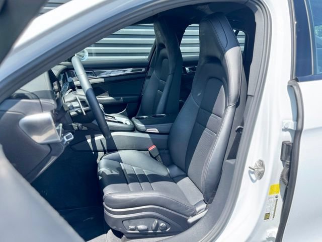Certified 2023 Porsche Panamera 4 Platinum Edition AWD/4WD image 5