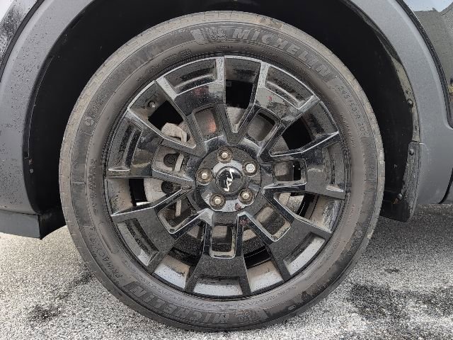 Used 2022 Kia Telluride SX w/ SX Prestige Package image 8