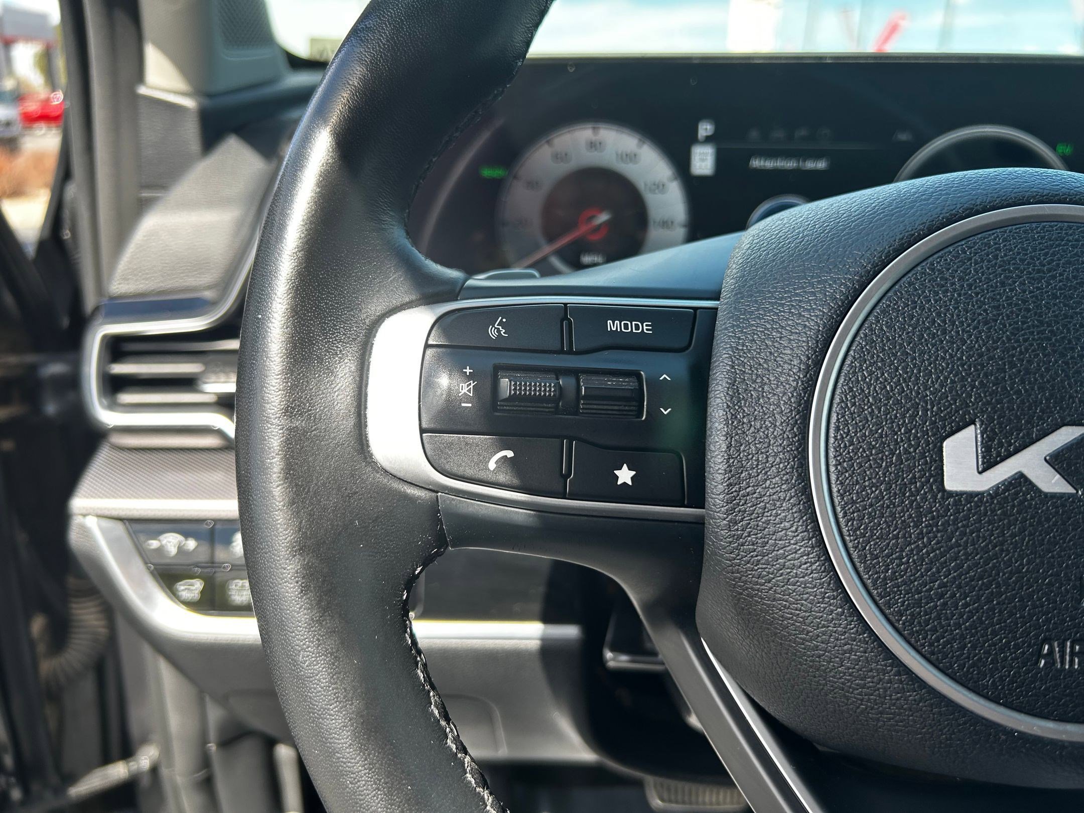 Used 2023 Kia Sportage SX Prestige image 15