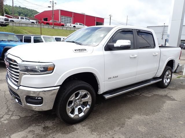 Used 2025 RAM 1500 Laramie AWD/4WD image 2