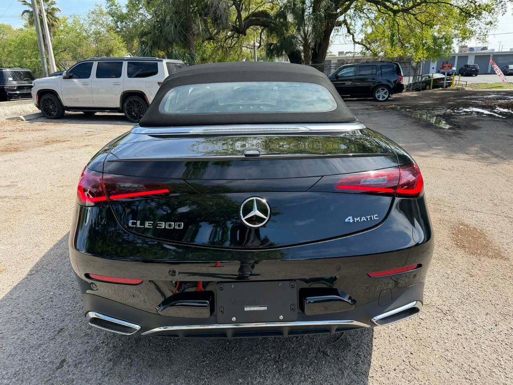 Used 2025 Mercedes-Benz CLE 300 4MATIC Cabriolet image 5