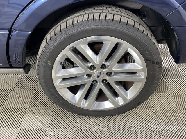Used 2015 Ford Expedition Platinum image 19